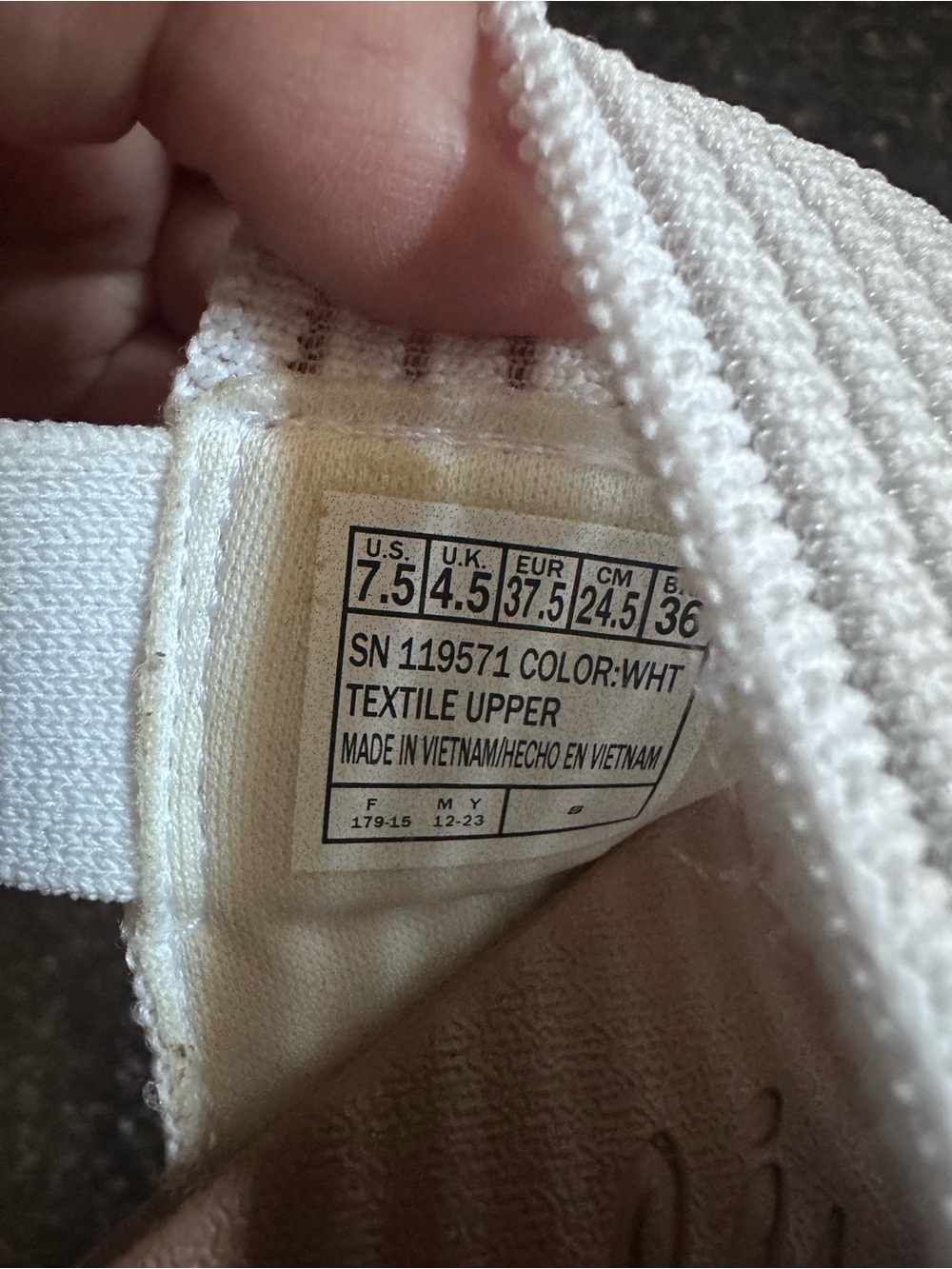 Sketchers Cali Luxe Foam Wedge Sandals - Picture 9 of 9